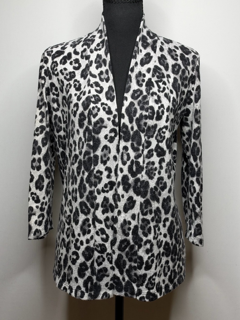 Laura Ashley Black White Leopard Cardigan Size PM Petite Medium
